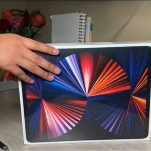 Apple iPad 9th generation brand new! Still in box